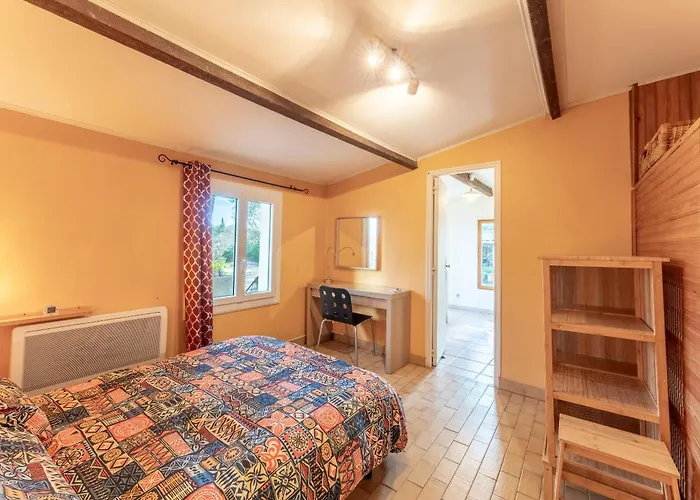 بيت للعطل Mazet A نيم